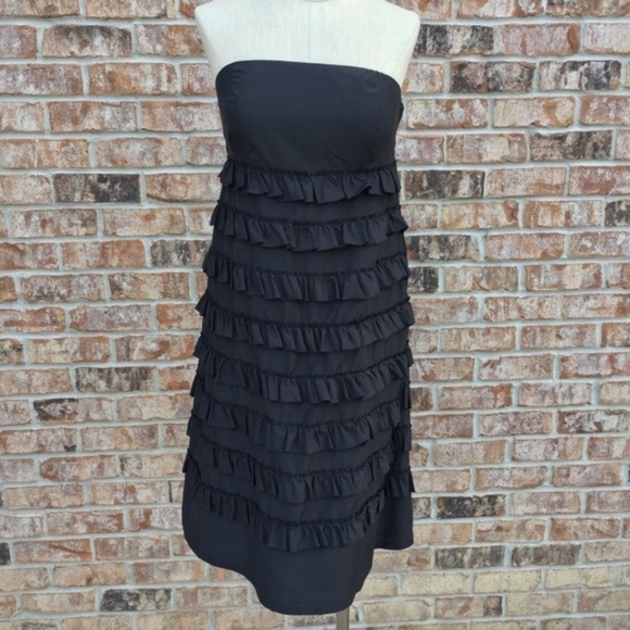 NWT GAP Ruffle Layered Strapless Dress Black 8 - Picture 1 of 8